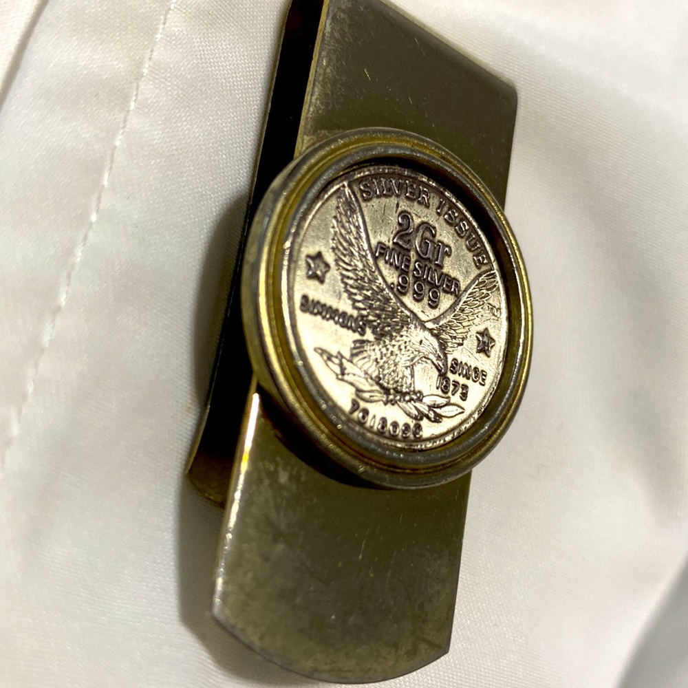 Unique Vintage Gold Tone Money Clip w/ Eagle 2 Grams Fine Silver .999 Round - Picture 2 of 4